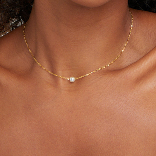 Solitaire Gold Pearl Necklace