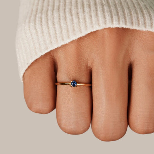 December Birthstone 18K Gold Ring